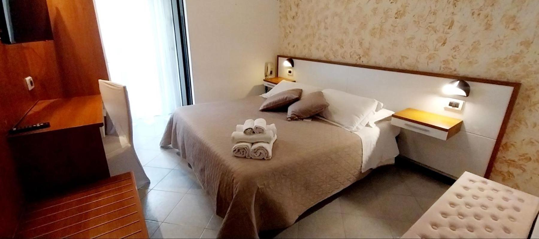 Hotel Brotas Ρίμινι Εξωτερικό φωτογραφία