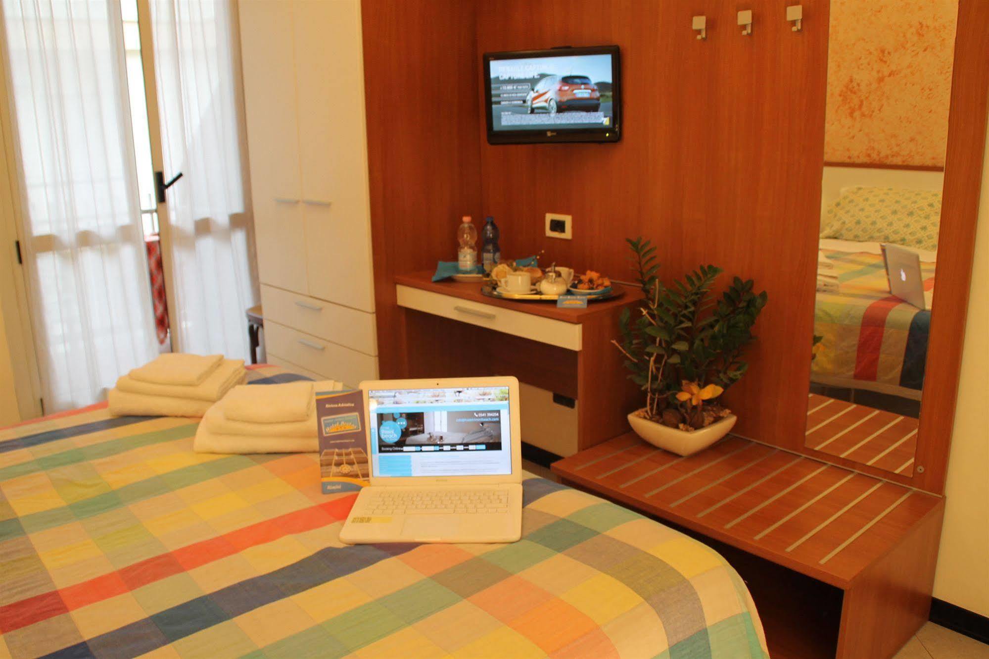 Hotel Brotas Ρίμινι Εξωτερικό φωτογραφία