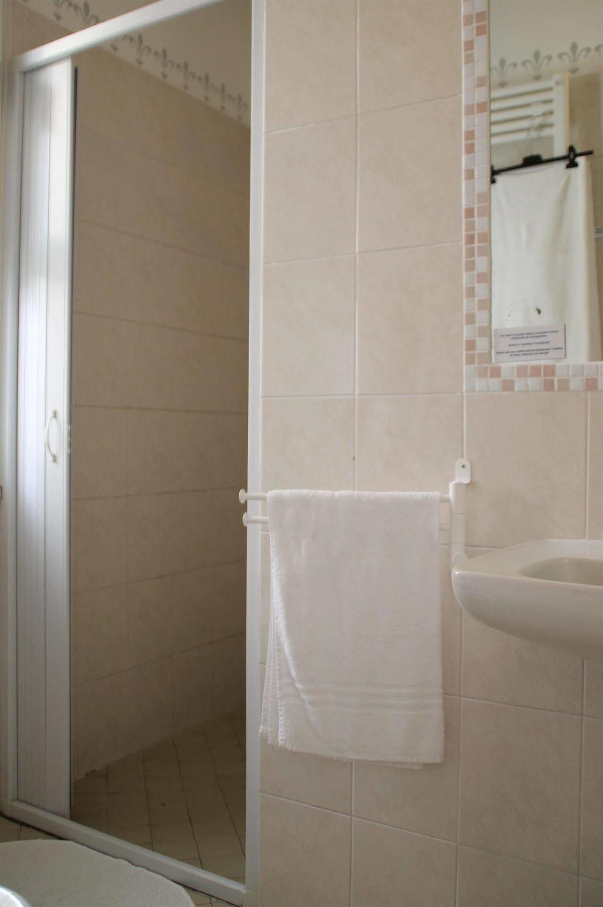 Hotel Brotas Ρίμινι Εξωτερικό φωτογραφία